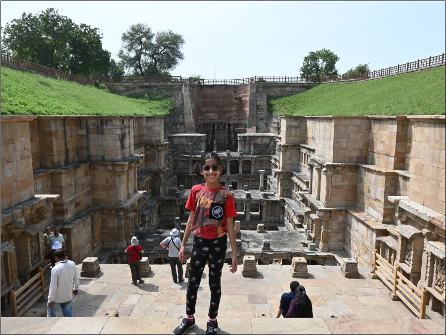The Kid Who Travelled is at Rani ki Vav in Patan, Patan Blog